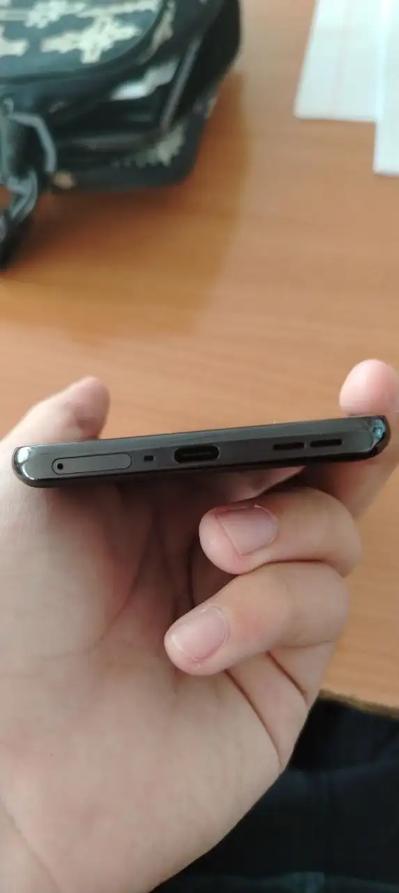Обмен OnePlus 10T с дефектами - Смартфоны (Электроника) в Барнаул