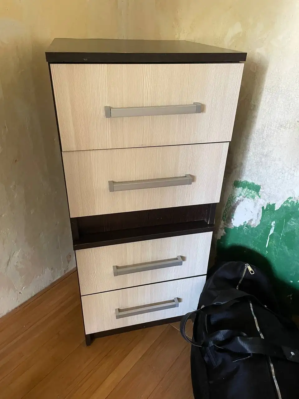Продам спальный гарнитур и шкаф - Для дома и дачи в Барнаул