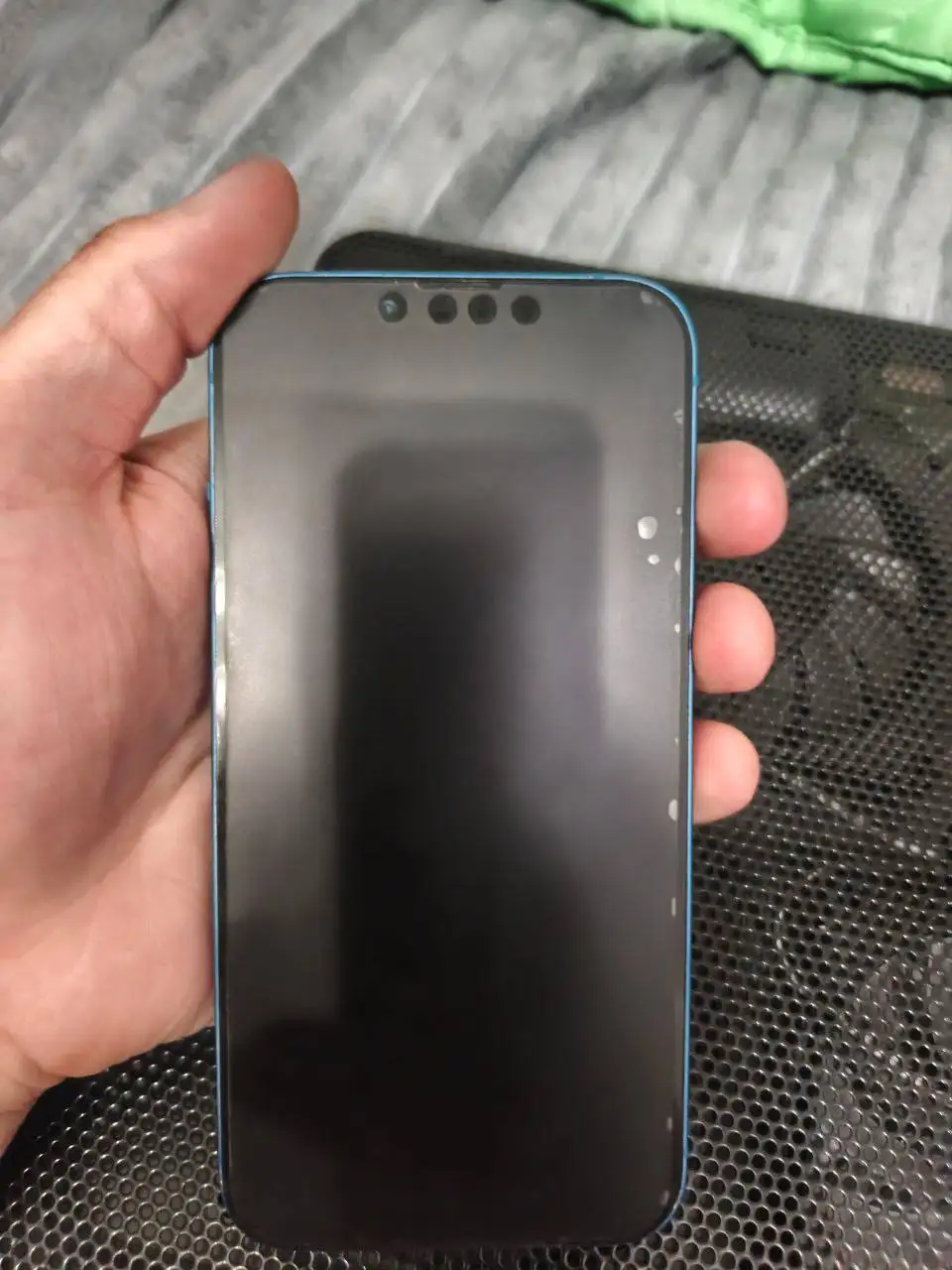 iPhone 13 128GB в хорошем состоянии - Смартфоны и гаджеты (Электроника) в Барнаул