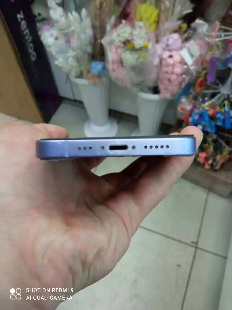 Обменяю iPhone 12 128GB - Телефоны (Электроника) в Барнаул