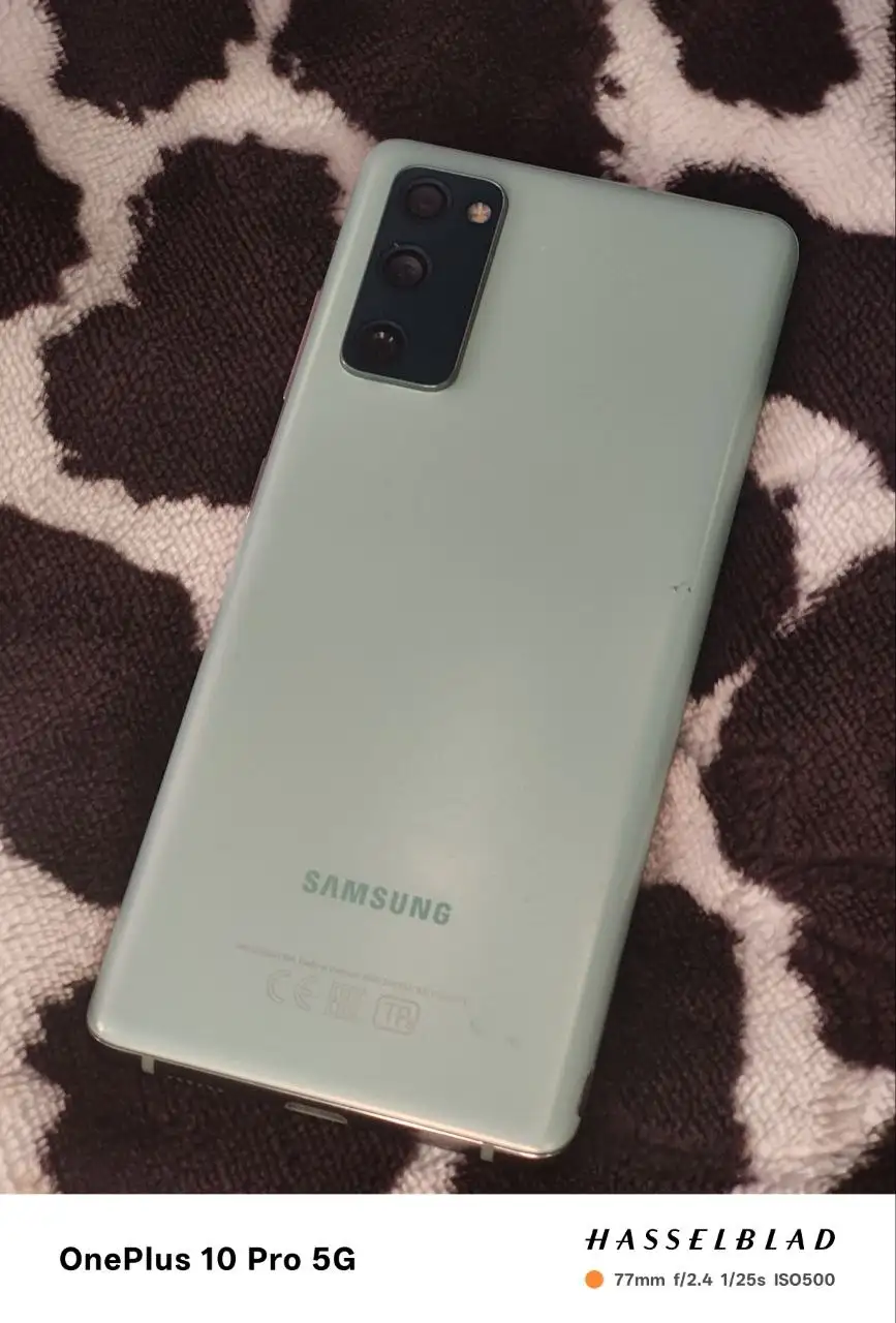 Samsung S20 FE 6/128 - Смартфоны и аксессуары (Электроника) в Барнаул