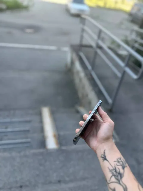 Продам iPhone 12 Pro 128GB - Электровелосипеды в Барнаул