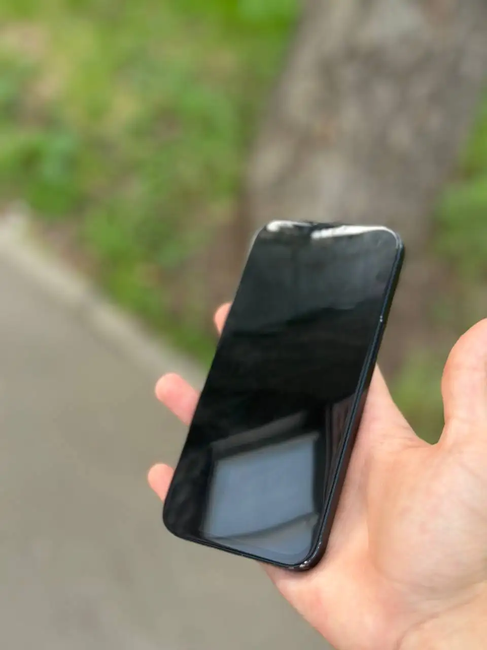 iPhone 13 с дефектами экрана - Мобильные телефоны (Электроника) в Барнаул