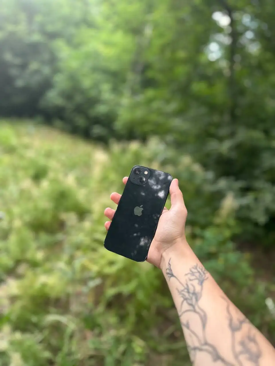 iPhone 13 с дефектами экрана - Мобильные телефоны (Электроника) в Барнаул