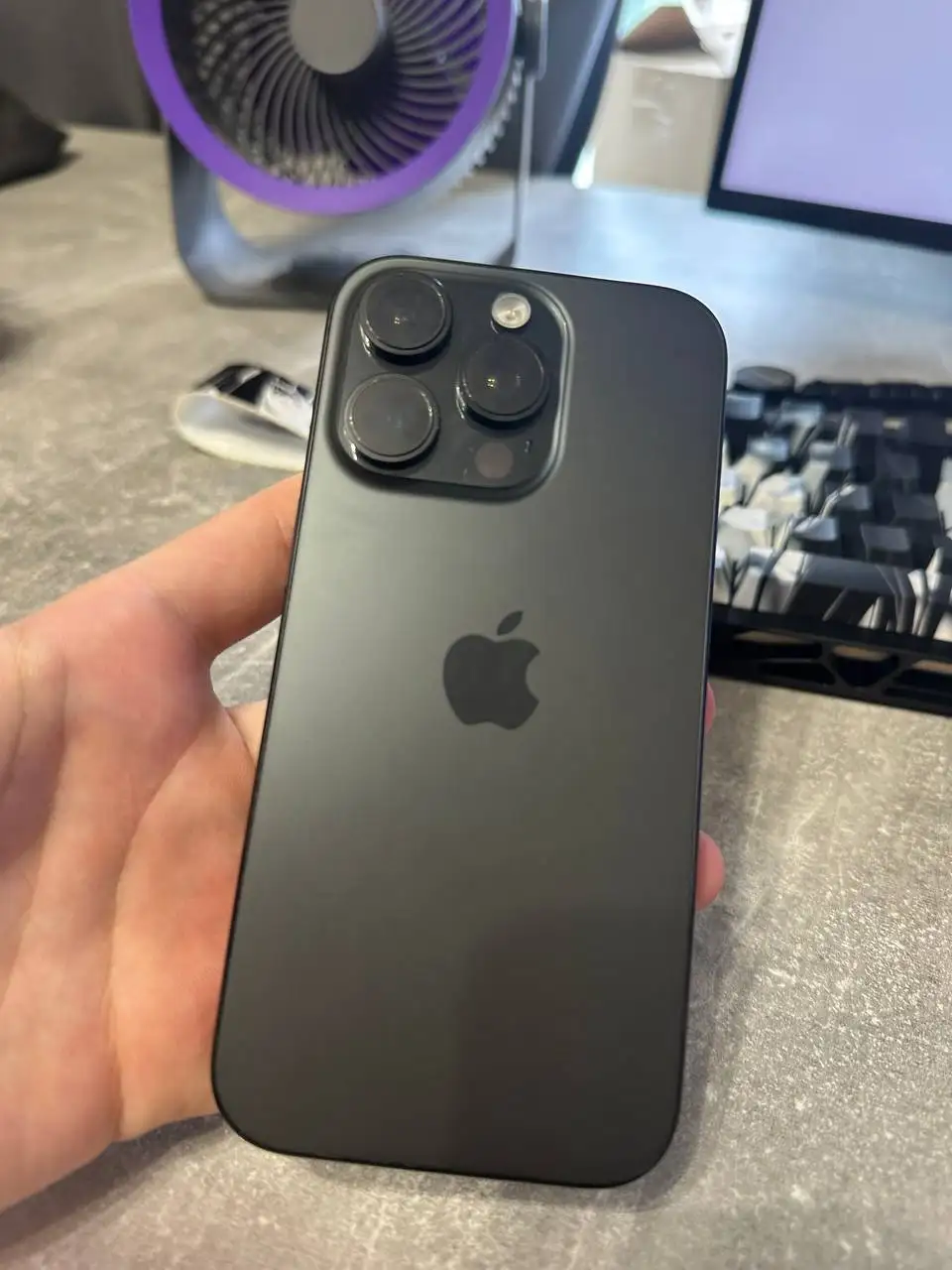 Продам iPhone 16 Pro 256GB - Смартфоны (Электроника) в Барнаул