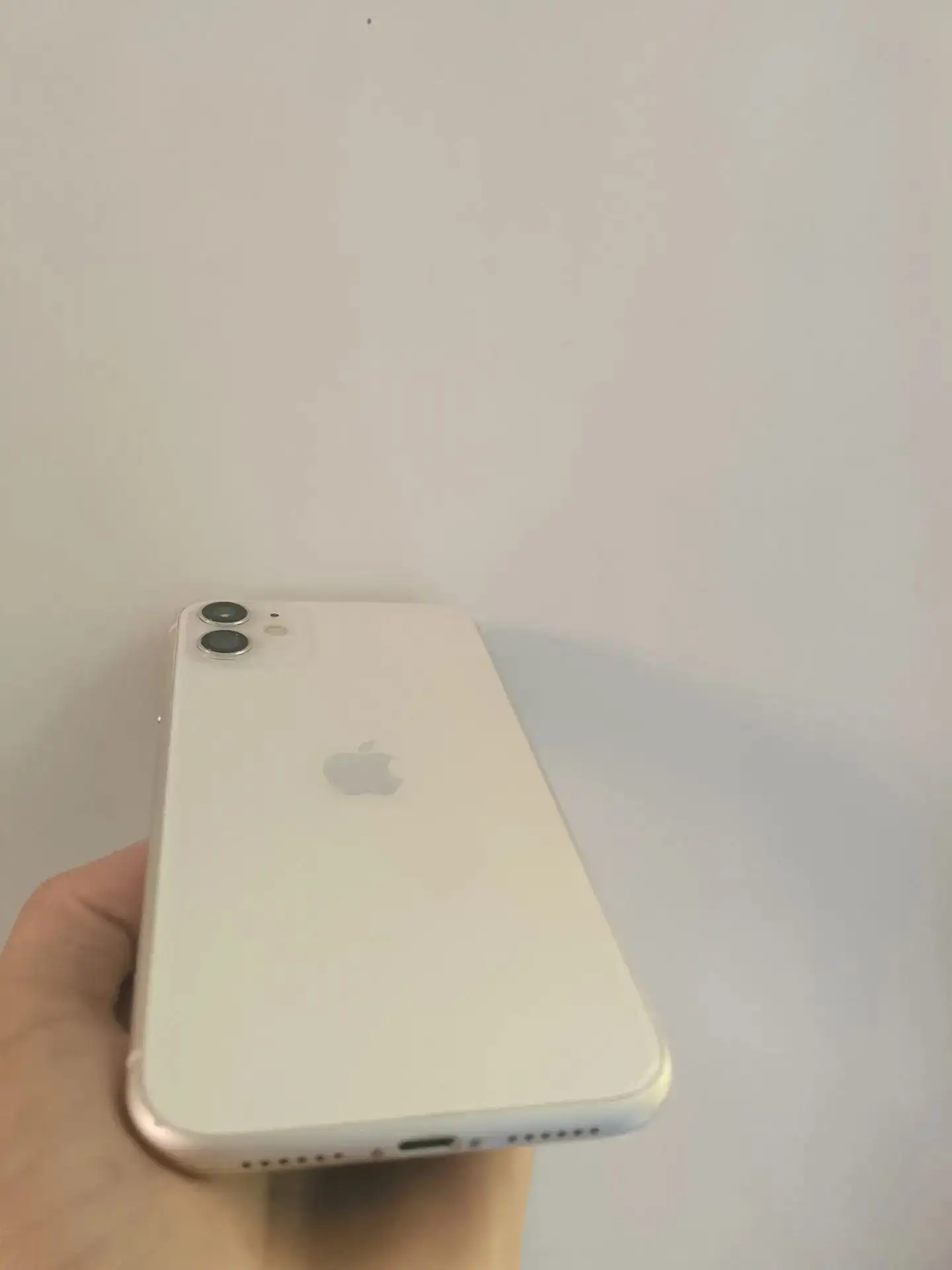 Продам iPhone 11 - Смартфоны и телефоны (Электроника) в Барнаул