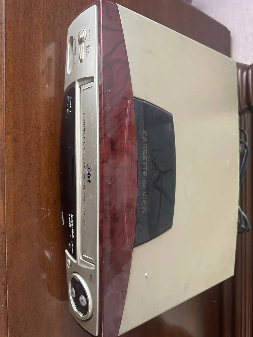 Продам все срочно: Телефон LG, DVD-плеер, монитор - Электроника в Барнаул