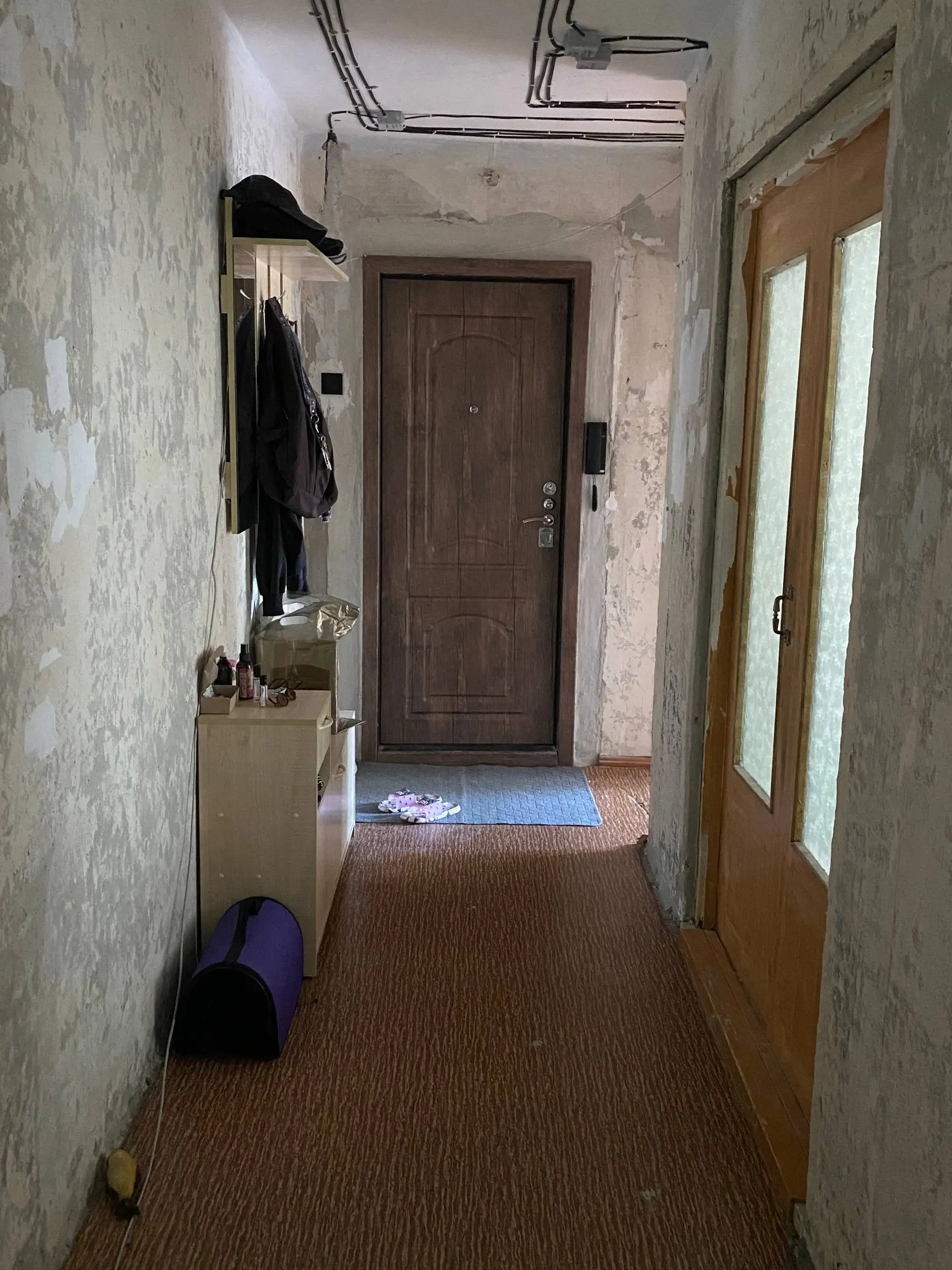 Подселю девушку в другую комнату - Аренда комнат (Недвижимость) в Барнаул