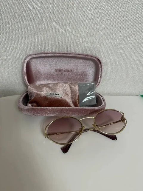 Очки Miu Miu розовые оригинал - Верхняя одежда в Барнаул