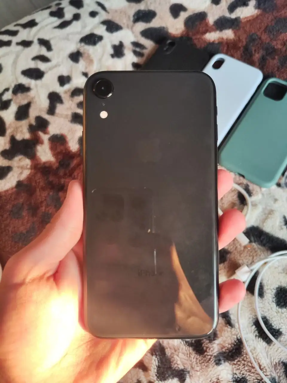 iPhone XR + Apple Watch Series 4 40mm - Смартфоны и аксессуары (Электроника) в Барнаул