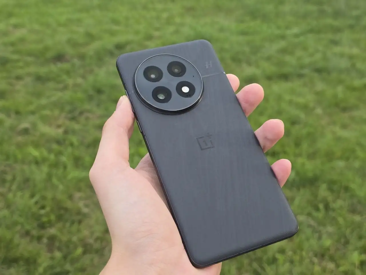 OnePlus 13 12/256 - Смартфоны (Электроника) в Барнаул