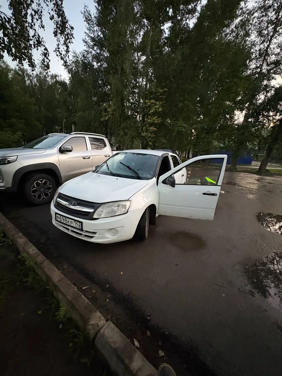 Лада Гранта 2012 с небольшими проблемами - Авто в Барнаул