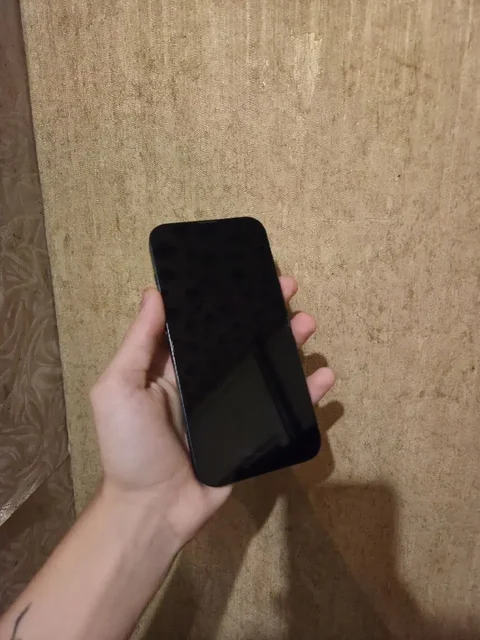 Продаю iPhone 13 128 ГБ - Блоки питания в Барнаул