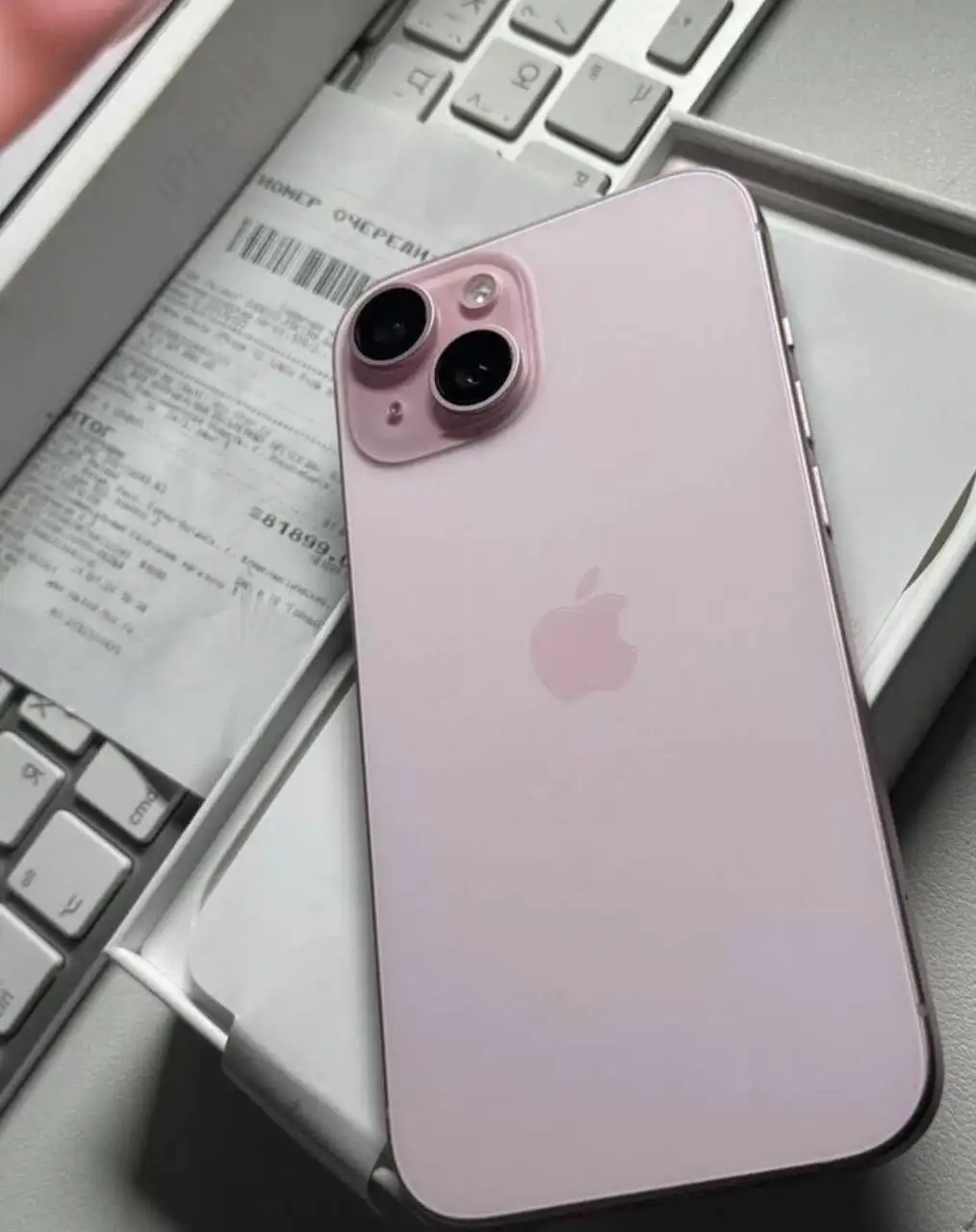 Продам Apple iPhone 15 - Смартфоны (Электроника) в Барнаул