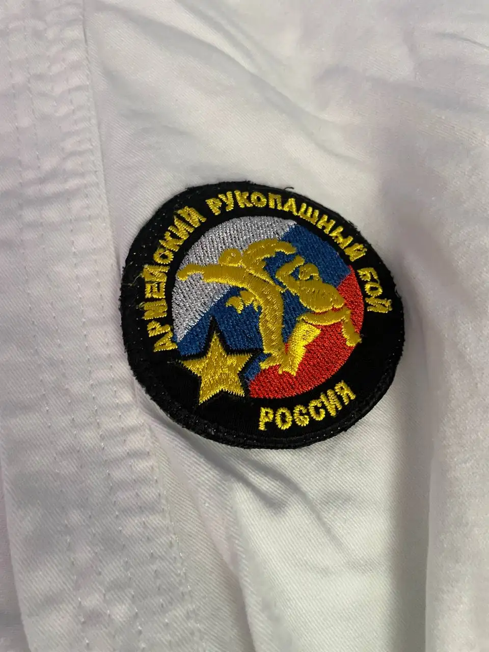 Продам кимоно Green Hill с вышивками - Одежда в Барнаул
