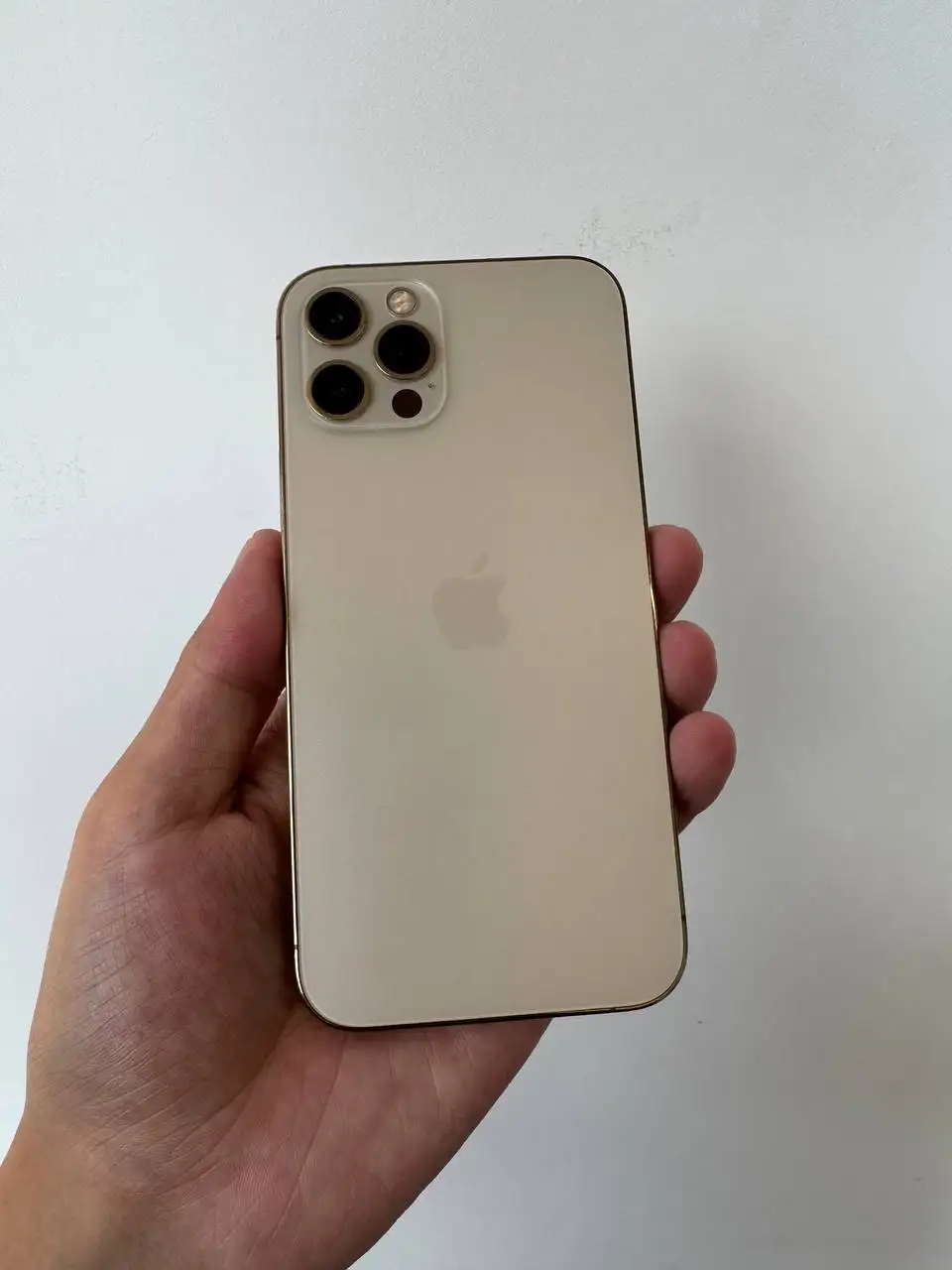 Продам iPhone 12 Pro 128GB - Смартфоны (Электроника) в Барнаул