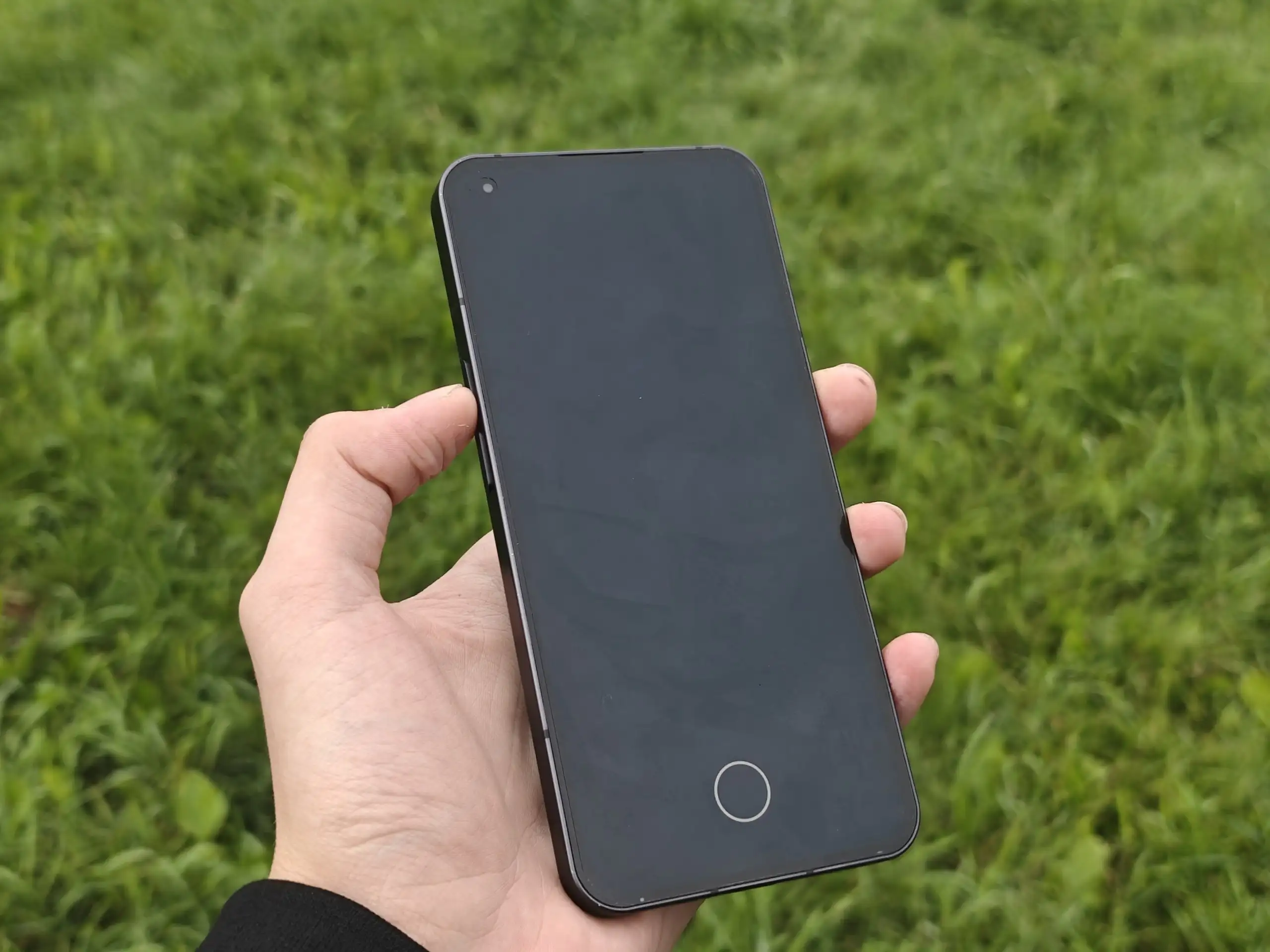 Продам Nothing Phone 1 с новой АКБ - Смартфоны и телефоны (Электроника) в Барнаул