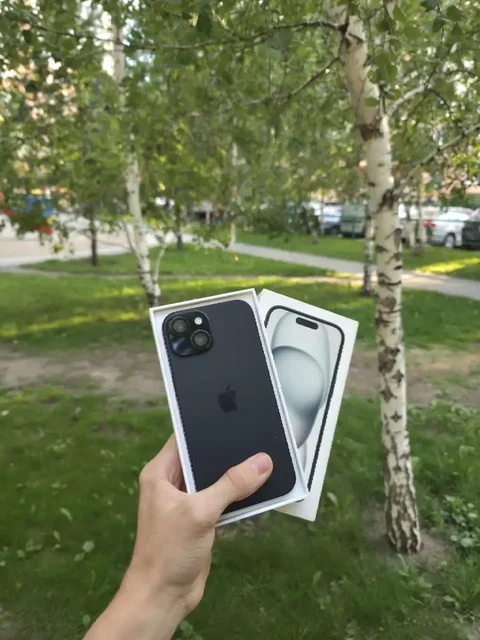 iPhone 15 в отличном состоянии - Блоки питания в Барнаул