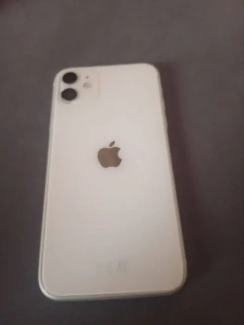 Продам iPhone (аккумулятор заменён) 256 ГБ, Барнаул - Аудио в Барнаул