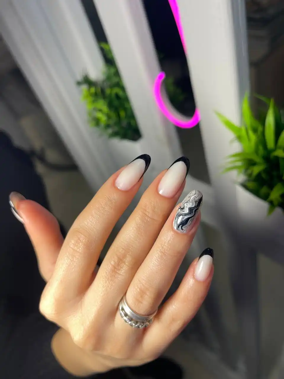 Маникюр в Ангарске