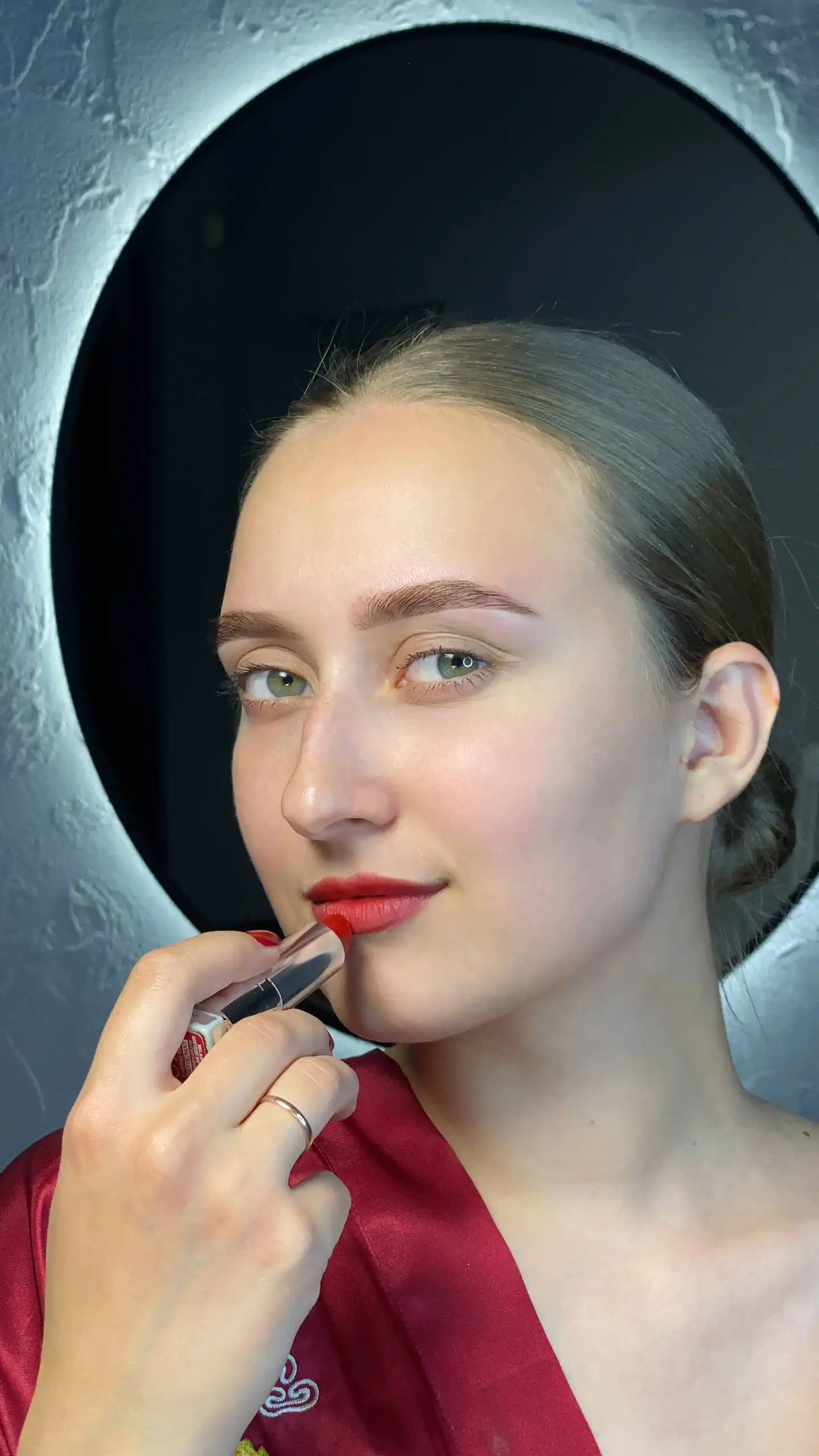 Услуги мастера-бровиста в студии