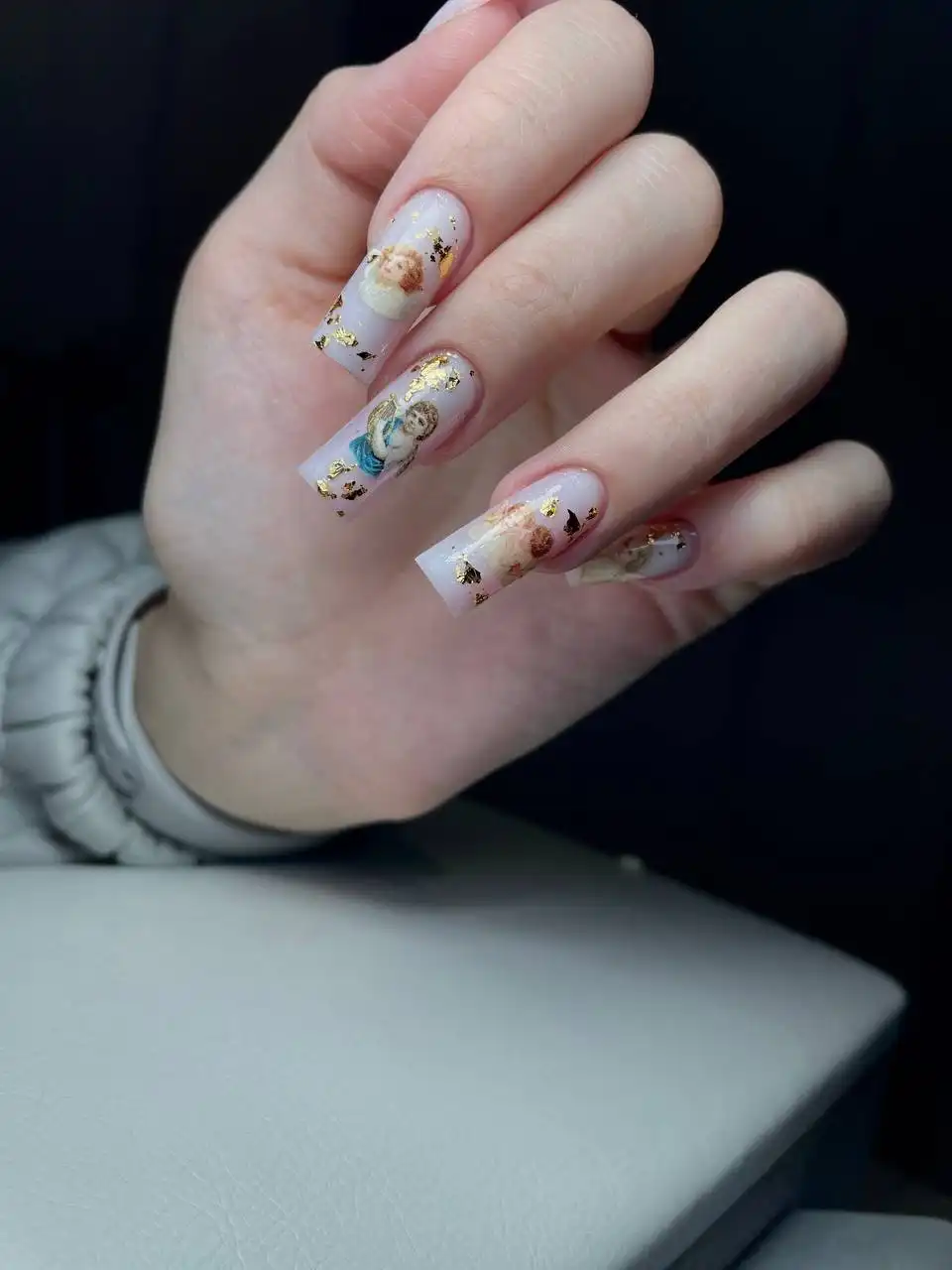 Мастер маникюра Виктория