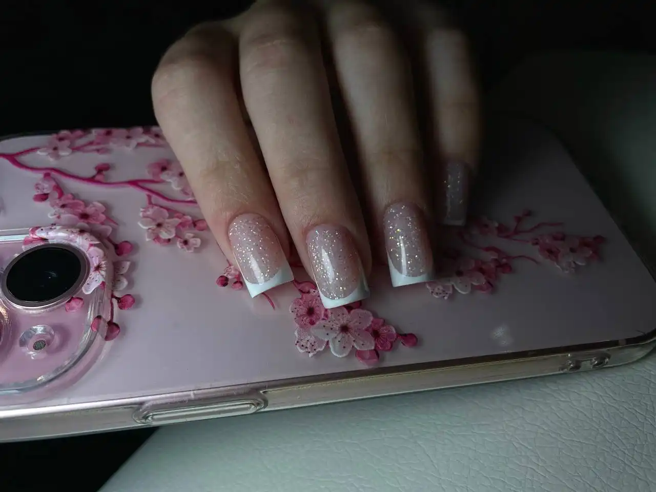 Мастер маникюра Виктория