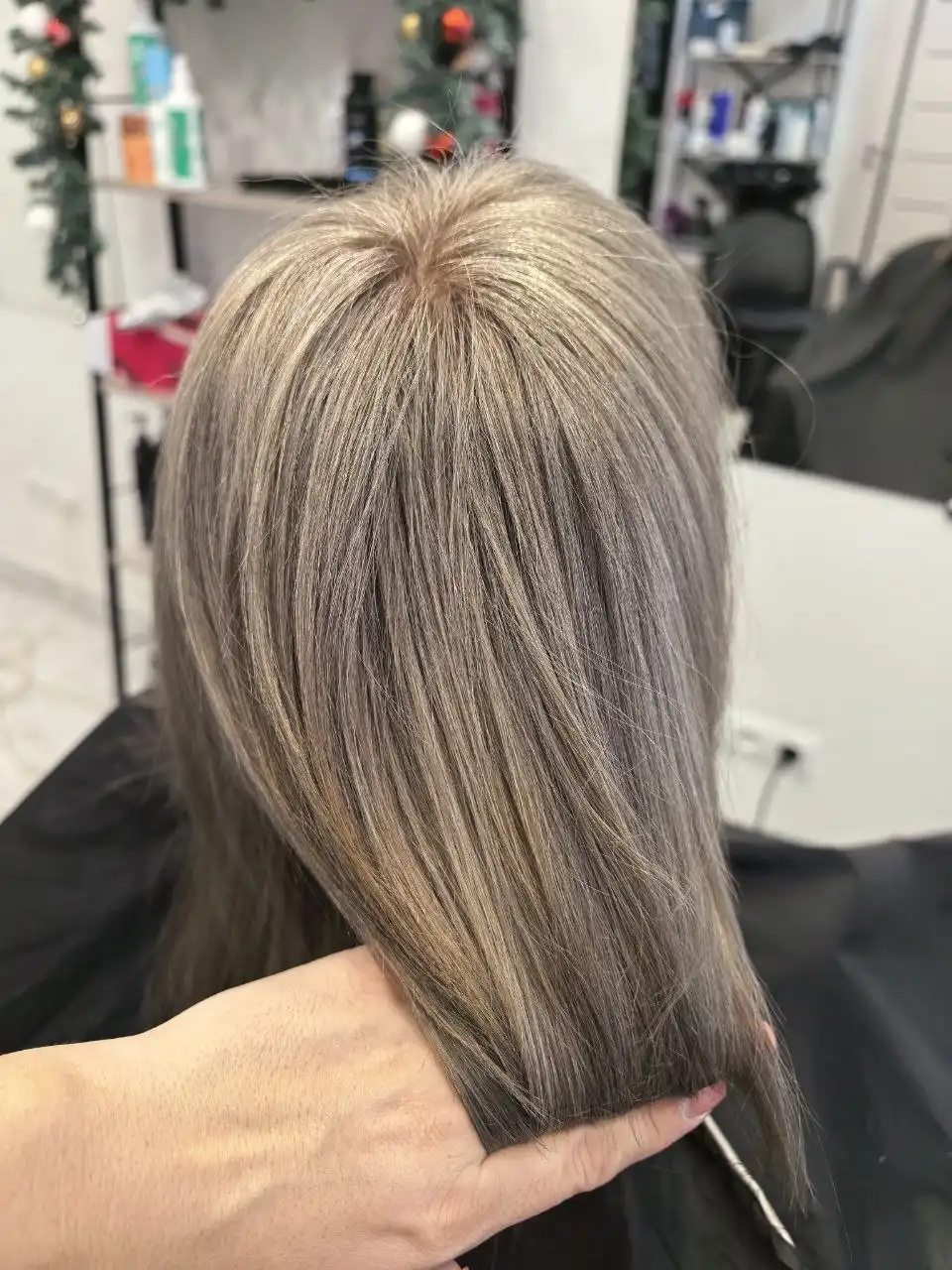 Услуги мастера по окрашиванию, стрижке и уходу за волосами - Парикмахерские услуги (Услуги) в Ангарск