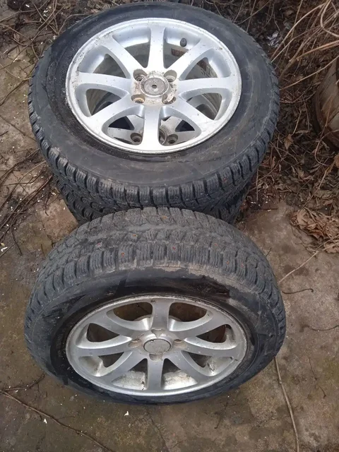 Колеса на ВАЗ с шипами - Авто в Оренбург