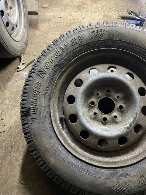 Колеса в сборе на ВАЗ Р14 - Запчасти в Оренбург