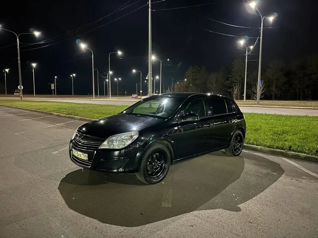 Opel Astra H 1.6 2011 года - Авто в Оренбург