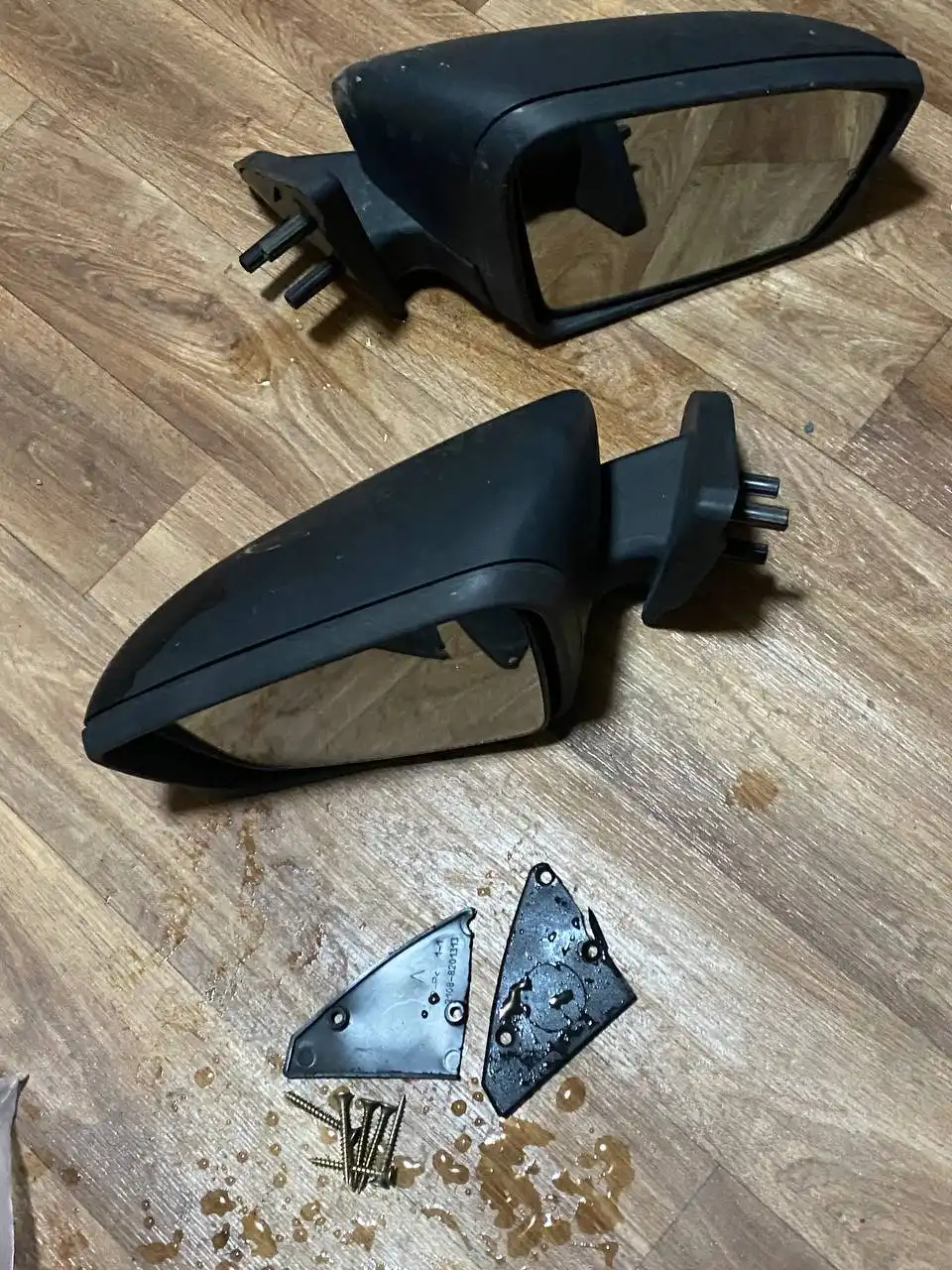 Продам зеркала на Гранту