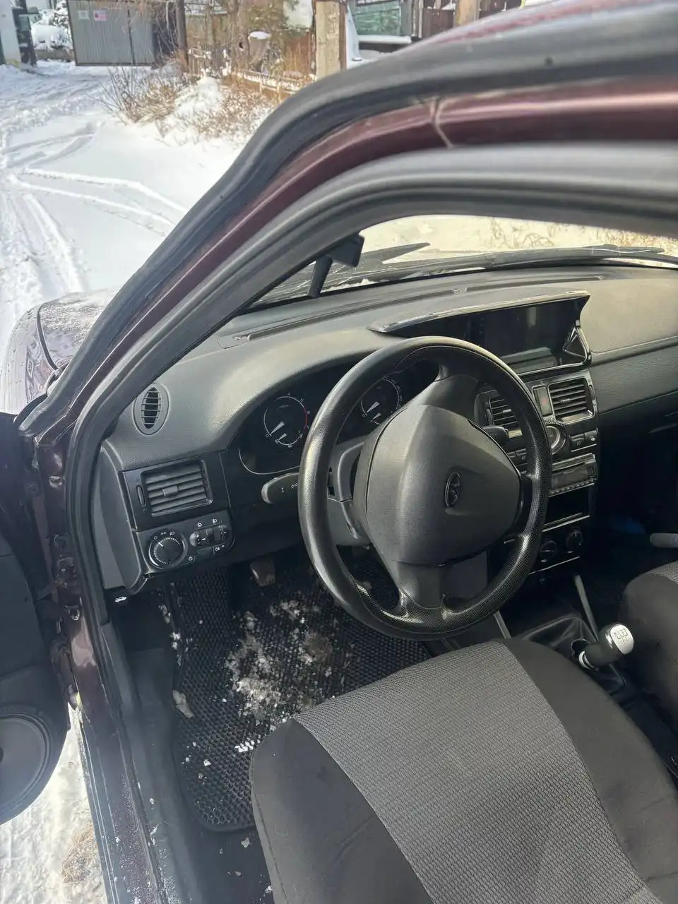 Продажа Лада Приора 2013 года