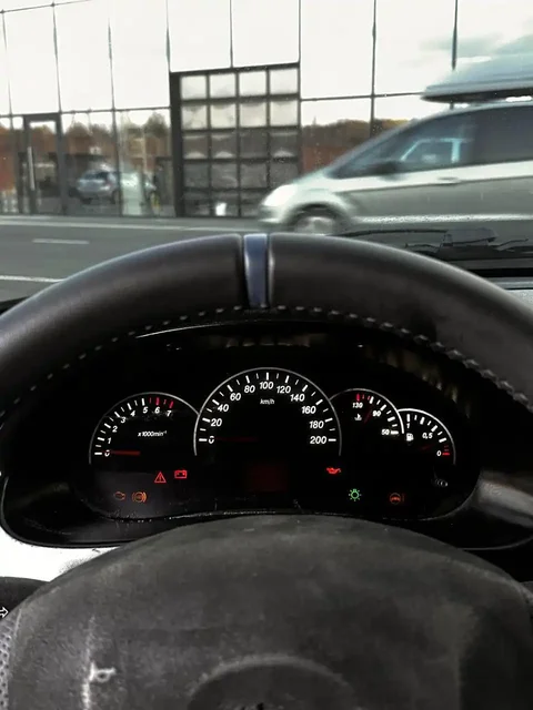 Продажа автомобиля 2011 года - Авто в Оренбург