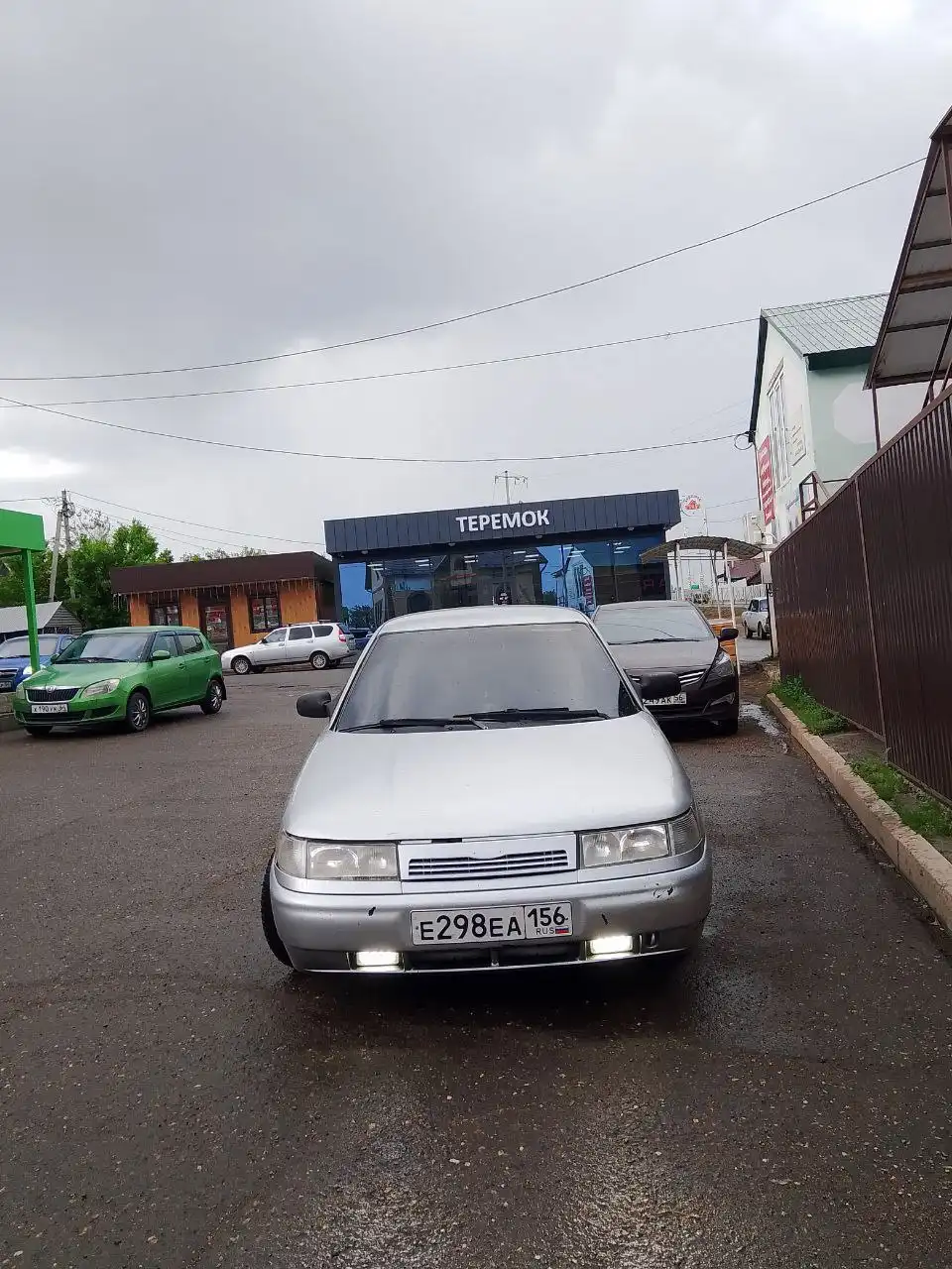 ВАЗ 2110 2006 года с пробегом 190 тыс. км