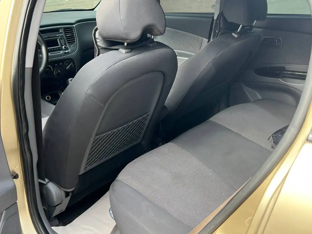 Продажа KIA RIO 2 рестайлинг 2010 года