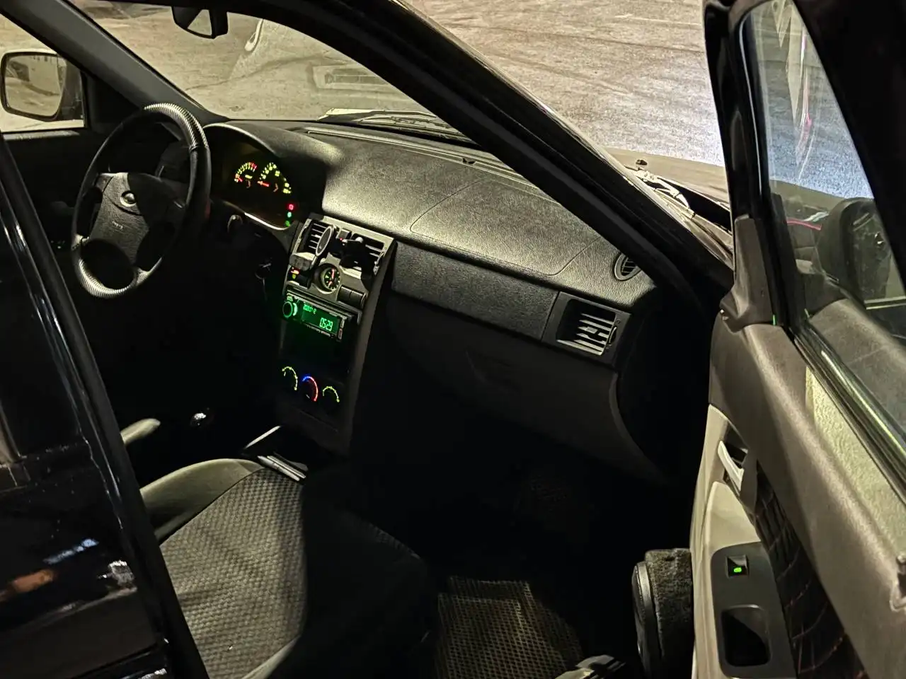 Продажа VAZ 2170 LADA PRIORA 2011 года