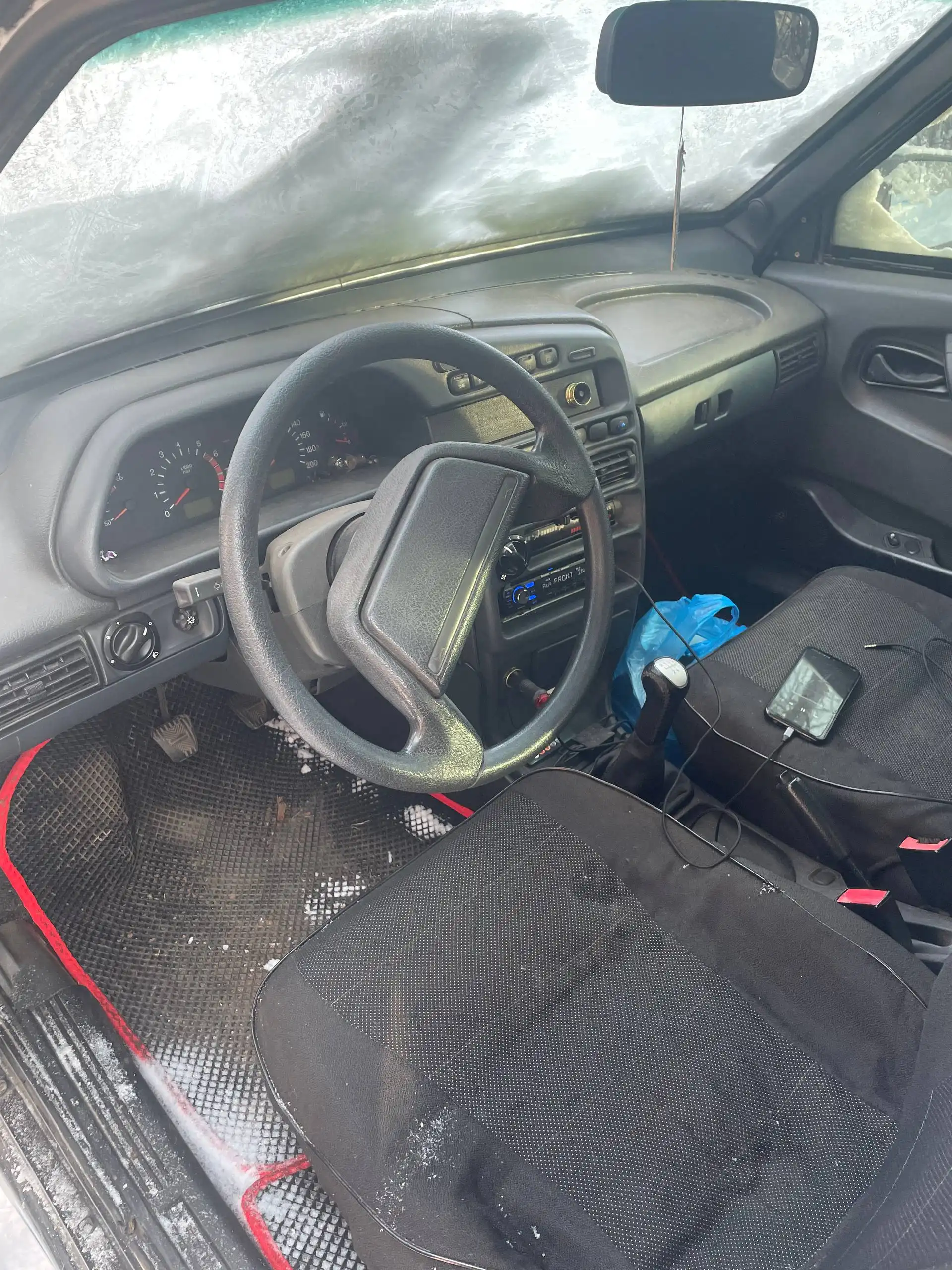 Продам автомобиль 2010 года срочно