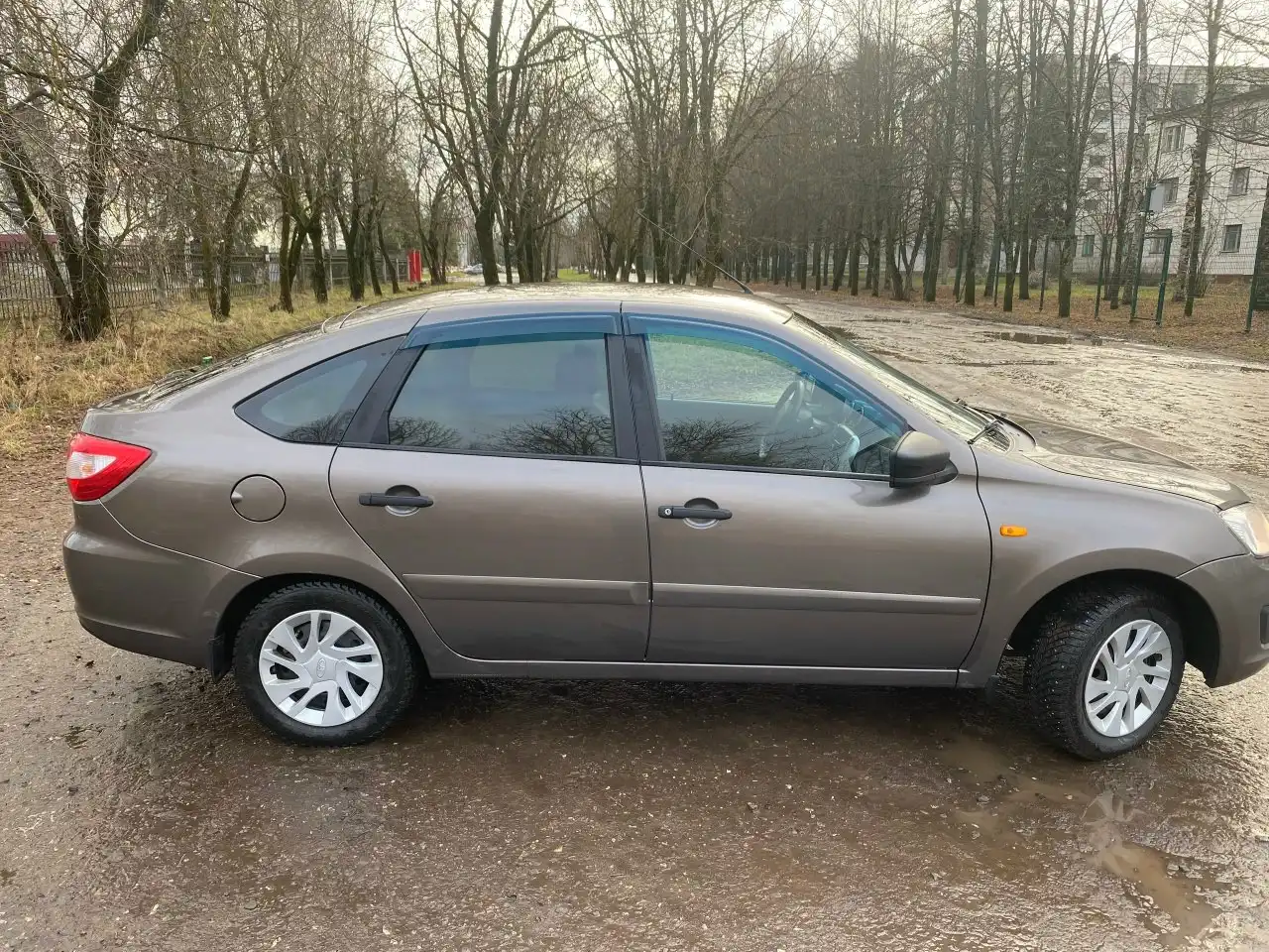 Продажа автомобиля Лада Гранта 2016 года