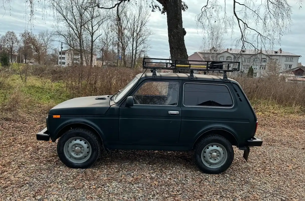 Продам Ниву 2013 года с двигателем 1.7