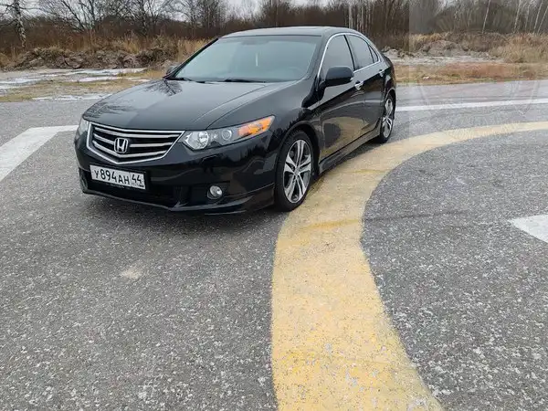 Honda Accord 8 2.4 2008 года в отличном состоянии