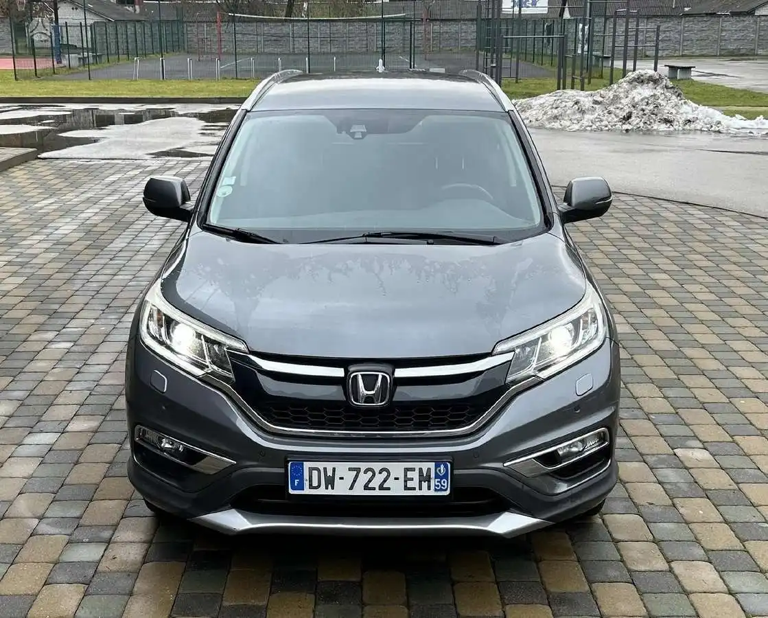 Продажа Honda CR-V 2015 года