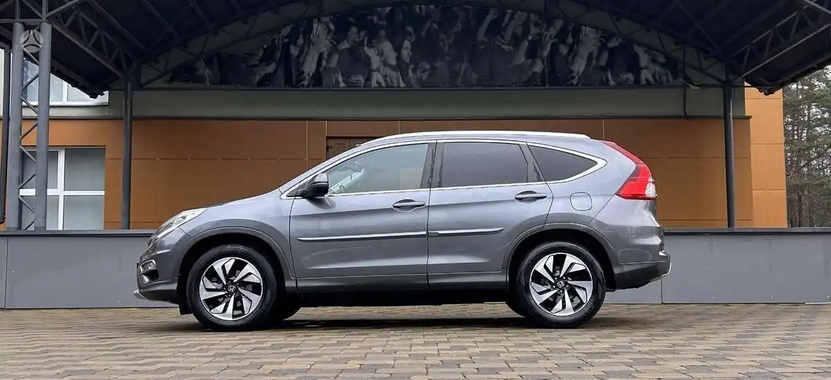 Продажа Honda CR-V 2015 года