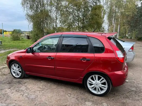 Лада Калина 2011 года, механика, 1.6 л