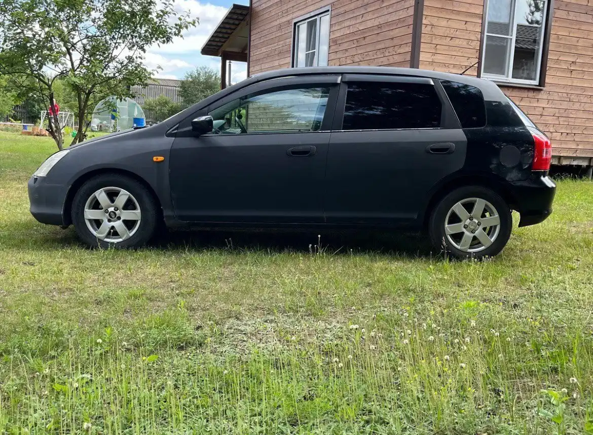 Продам или обменяю Honda Civic 7 поколения 2000г