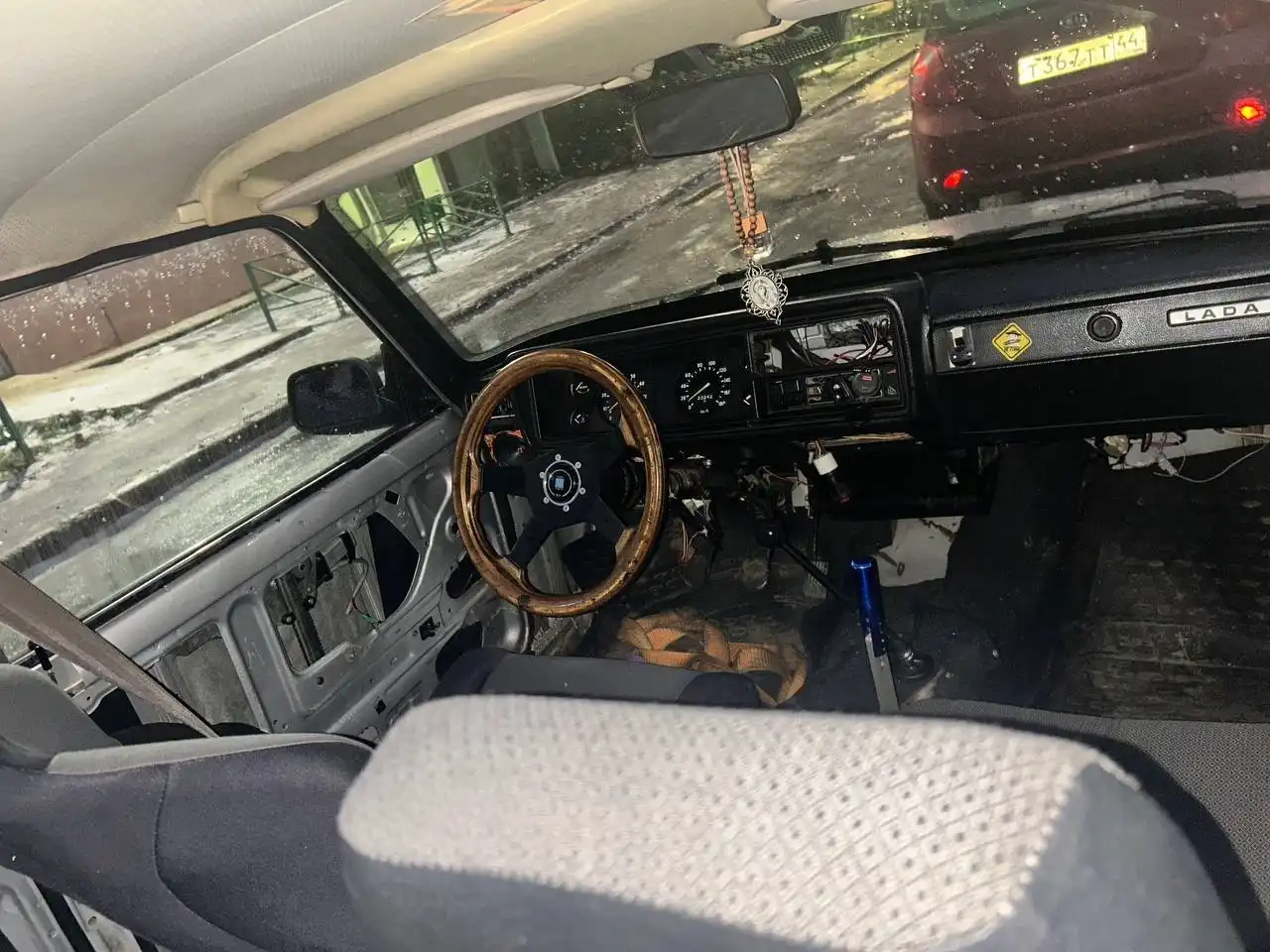 Продам ВАЗ 2107 готовую к зиме