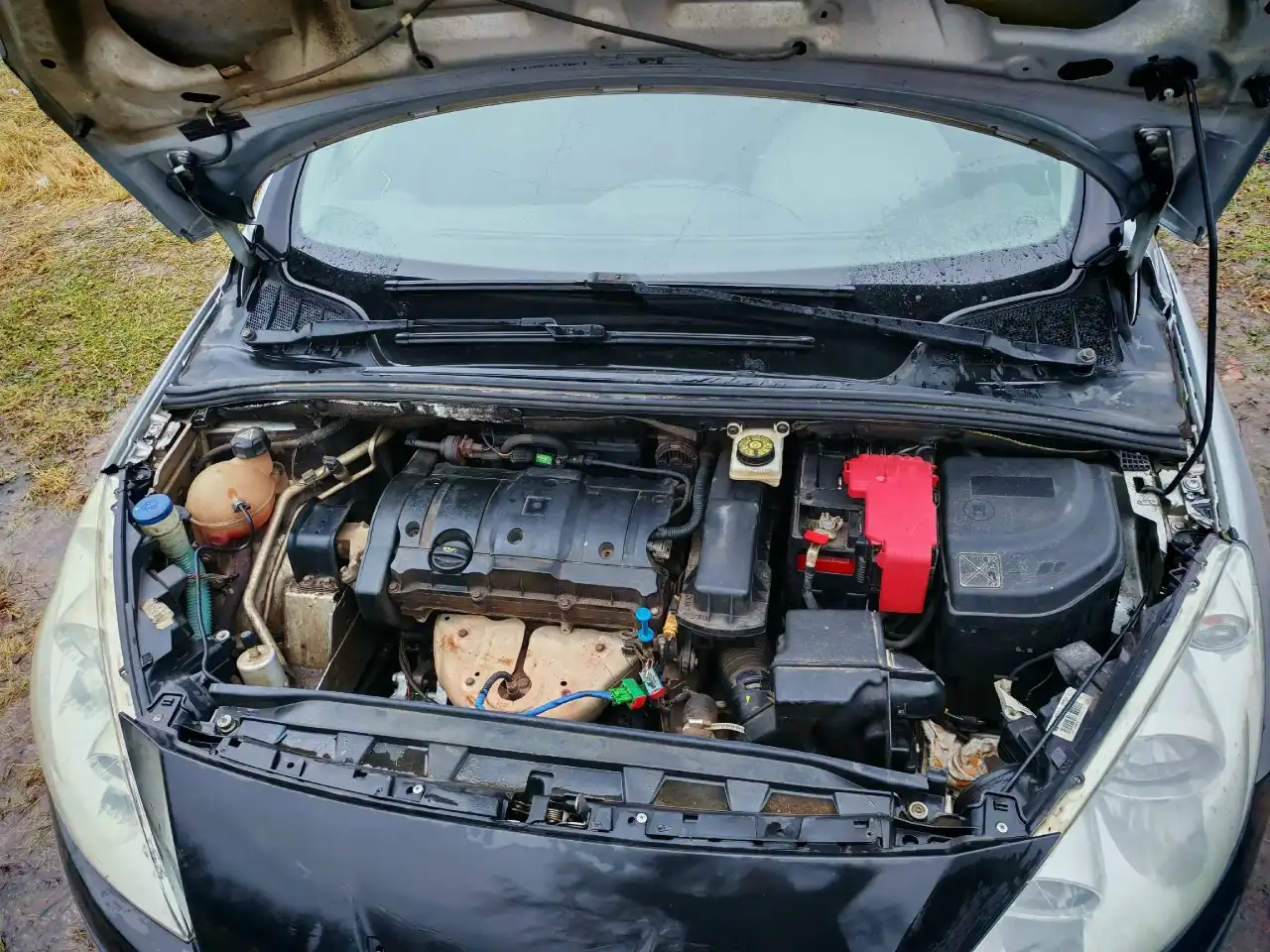 Продажа Peugeot 408 2013 года с пробегом 210.500 км