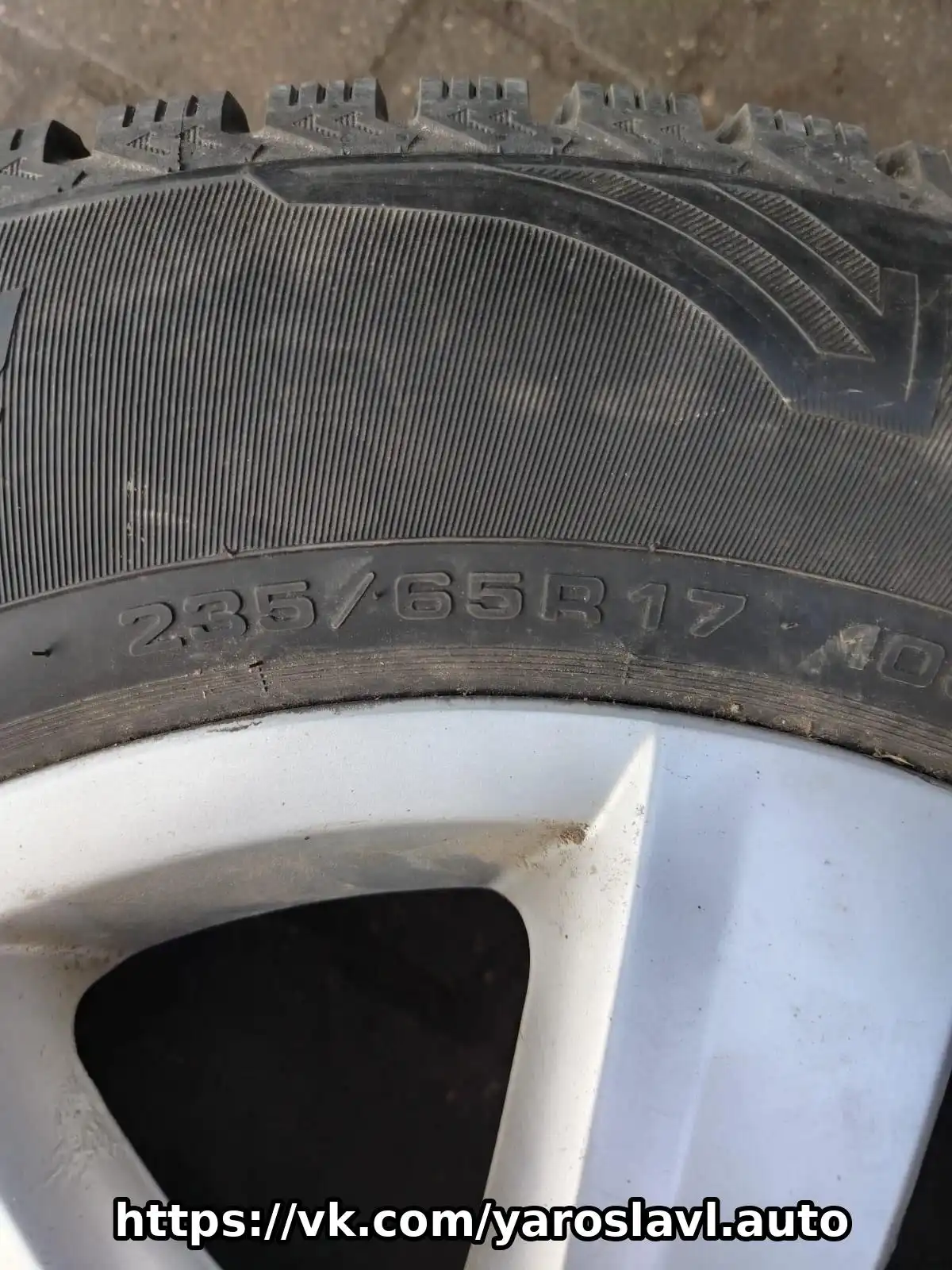 Шины Cordiant 235/65R17 на дисках зимние