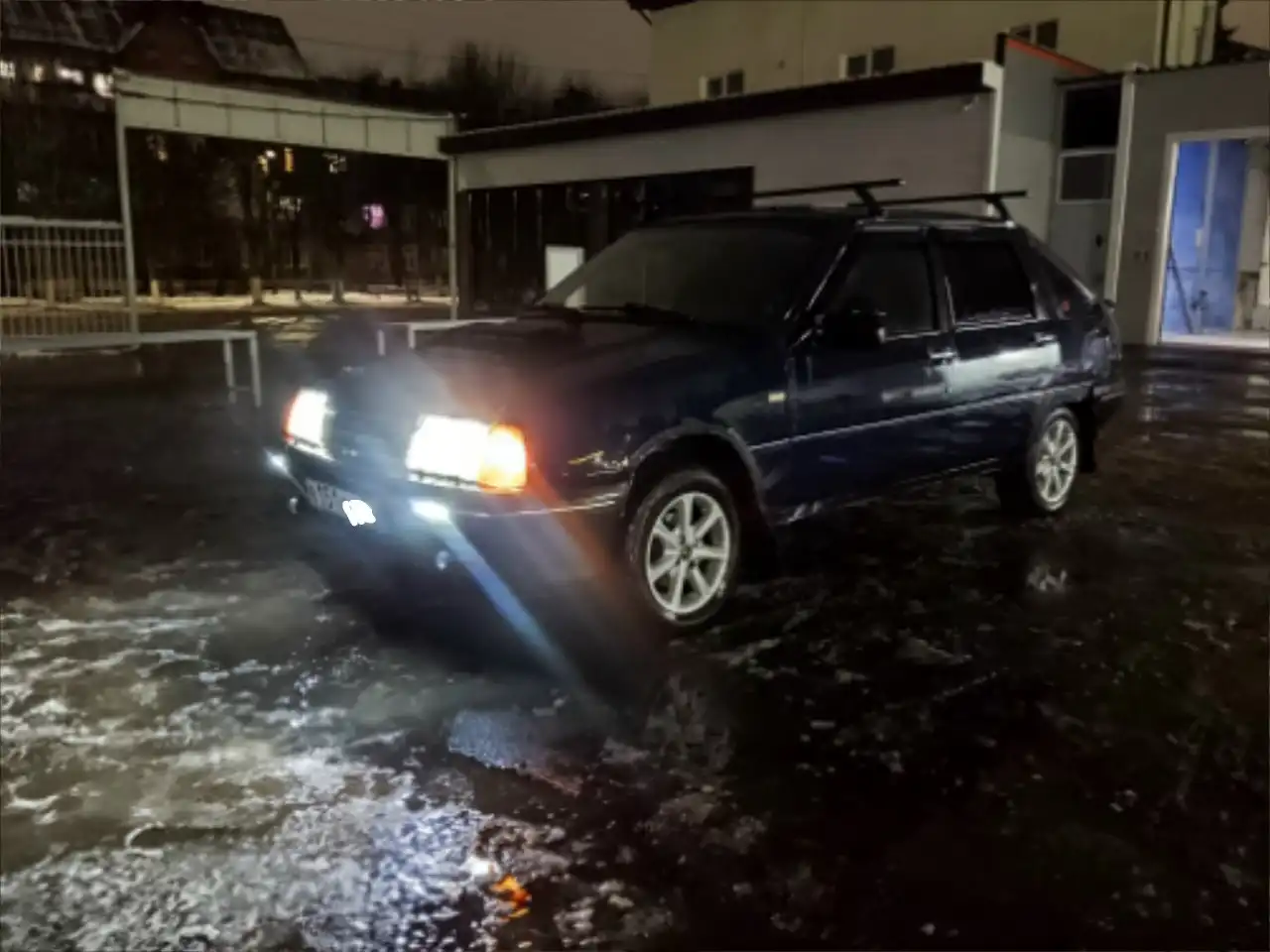 Продажа автомобиля 2004 года, 1.6 л, 5-ст. КПП