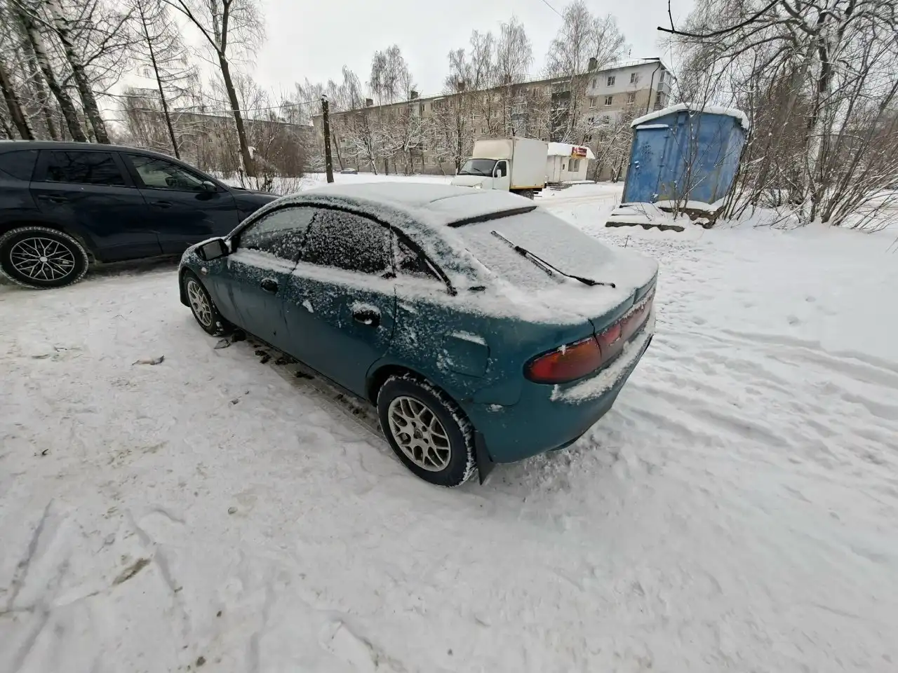 Продам/обмен Мазда 323 с мотором 2 литра